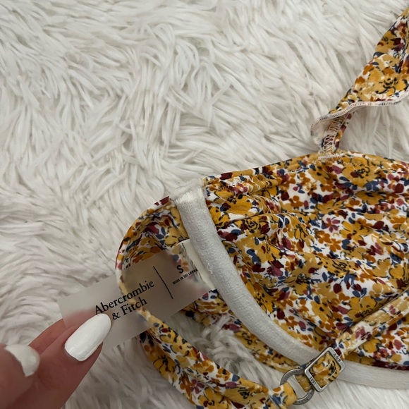 Abercrombie Floral Ruffle Strap Bikini Top - Picture 8 of 8